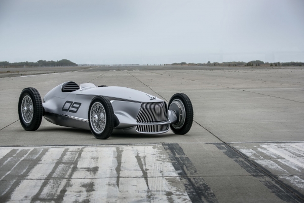 Infiniti Prototype 9