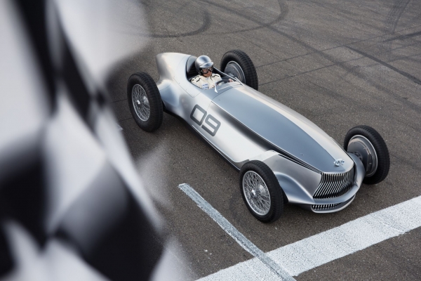 Infiniti Prototype 9