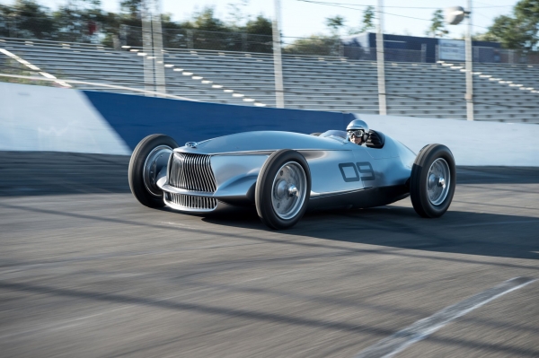 Infiniti Prototype 9