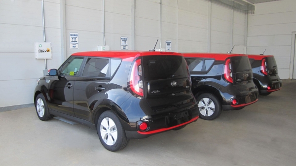 Kia Soul EV z systemem bezstykowego ładowania