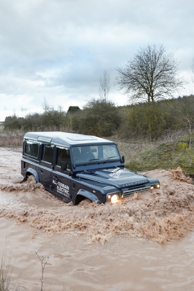 Land Rover Defender Electric