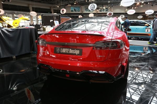Larte Design Tesla Model S Elizabeta
