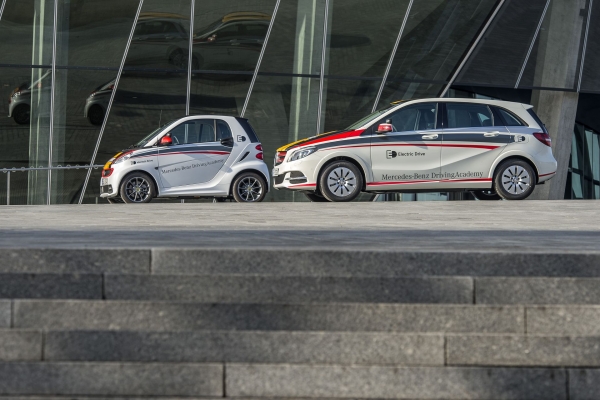 Mercedes-Benz B-Class Electric Drive i smart fortwo electric drive