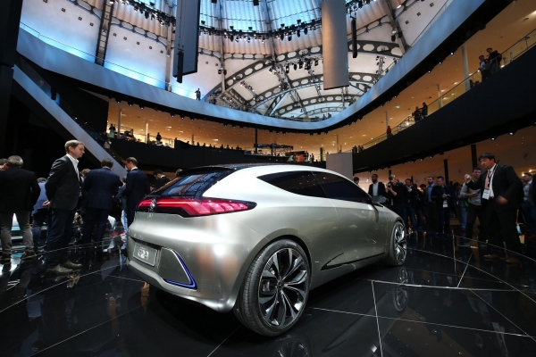 Mercedes-Benz Concept EQA