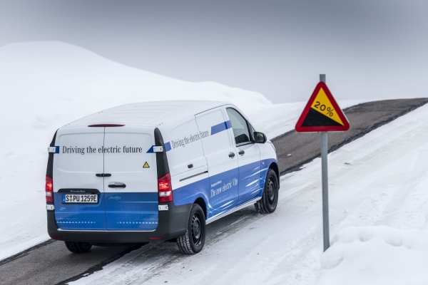Mercedes-Benz eVito podczas zimowych testów