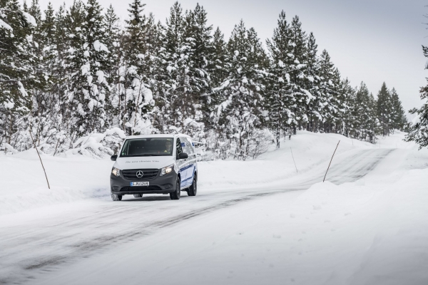 Mercedes-Benz eVito podczas zimowych testów