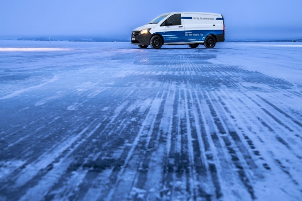 Mercedes-Benz eVito podczas zimowych testów