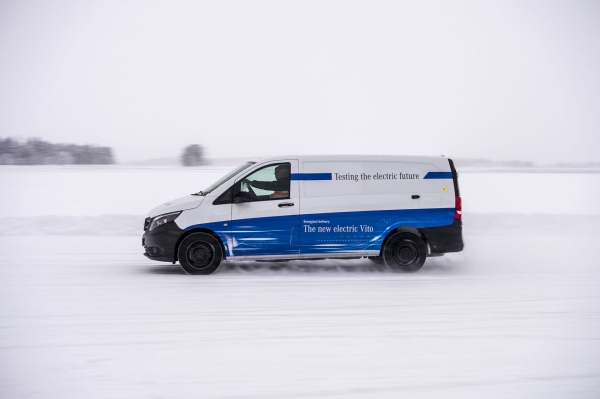 Mercedes-Benz eVito podczas zimowych testów
