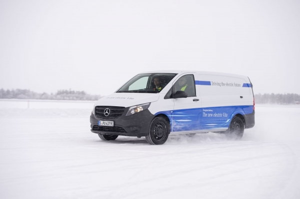 Mercedes-Benz eVito podczas zimowych testów