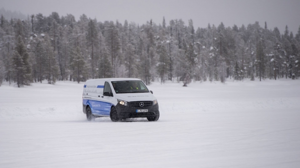 Mercedes-Benz eVito podczas zimowych testów