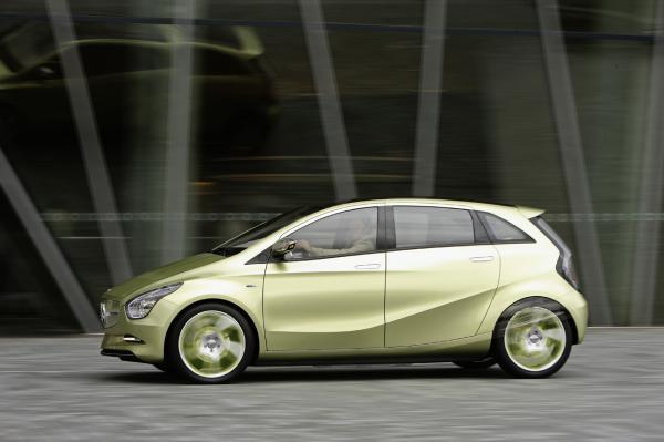 Mercedes BlueZERO E-CELL