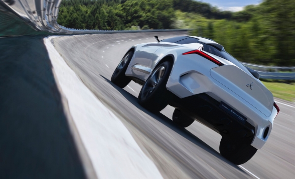 Mitsubishi e-EVOLUTION Concept