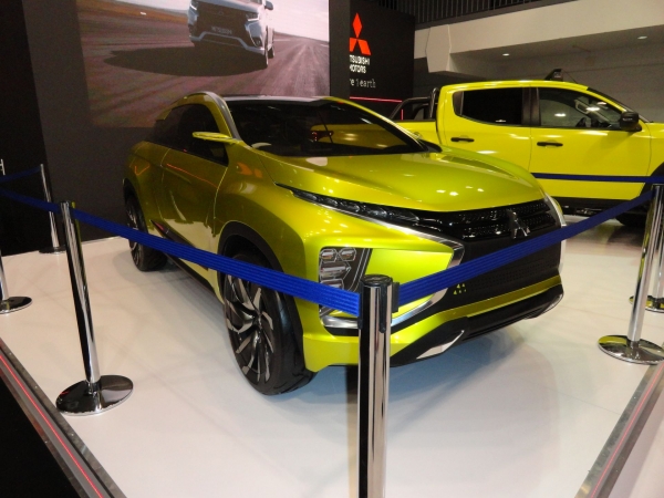 Mitsubishi eX Concept