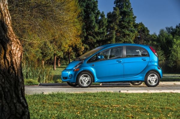 Mitsubishi i-MiEV 2014 (wersja północnoamerykańska)