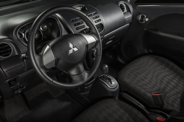 Mitsubishi i-MiEV 2014 (wersja północnoamerykańska)