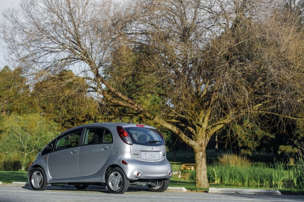 Mitsubishi i-MiEV 2014 (wersja północnoamerykańska)