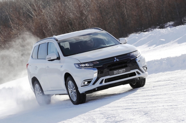 Mitsubishi Outlander PHEV 2019