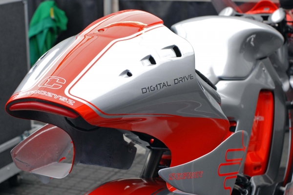 MotoCzysz E1pc 2012