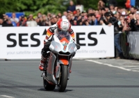 MotoCzysz wygrywa TT Zero 2012 i przekracza barierę 100 mph