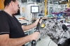 Montaż prototypu napędu trakcyjnego BMW 5-generacji