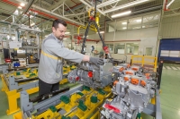 Produkcja napędów trakcyjnych Renault R 240 dla modelu Zoe (wersja 2015)