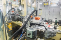 Produkcja napędów trakcyjnych Renault R 240 dla modelu Zoe (wersja 2015)