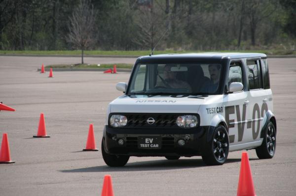 Nissan Cube EV