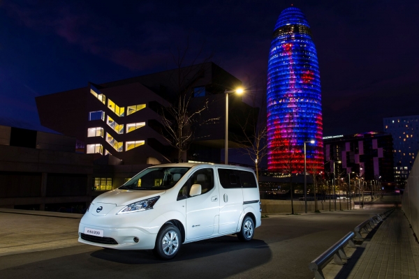 Nissan e-NV200 - wersja 7-miejscowa