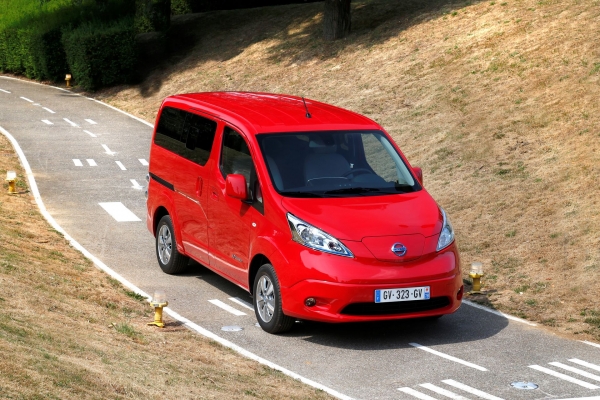 Nissan e-NV200 - wersja 7-miejscowa