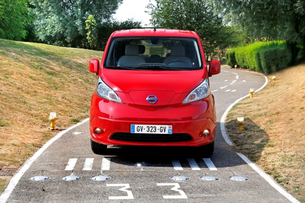 Nissan e-NV200 - wersja 7-miejscowa