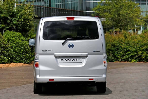 Nissan e-NV200 - wersja 7-miejscowa