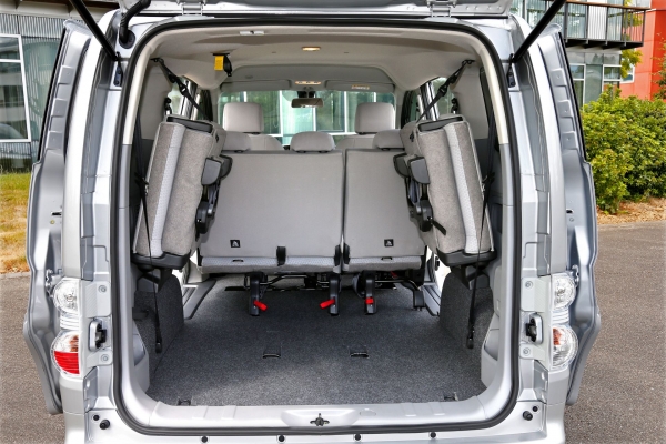 Nissan e-NV200 - wersja 7-miejscowa