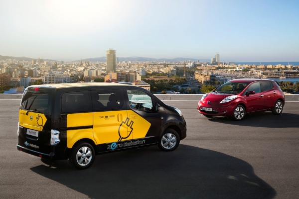 Nissan e-NV200 taxi i Nissan Leaf