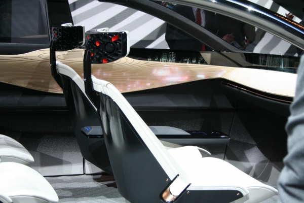 Nissan IMx KURO