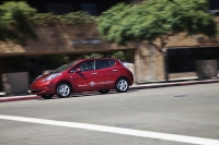 Nissan stara się odbudować relacje z grupą pierwszych nabywców w USA