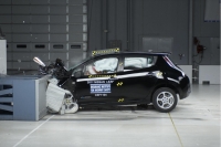 Nissan Leaf uzyskał najwyższą ocenę w testach zderzeniowych IIHS