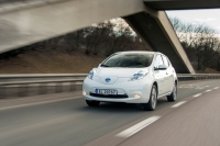 Easy2rent.pl oferuje w Warszawie możliwość wypożyczenia Nissanów Leaf