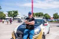 Marek Kamiński ukończył wyprawę Nissanem Leafem z Polski do Japonii