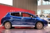 Nissan Leaf (Aurora Flare Blue Pearl)