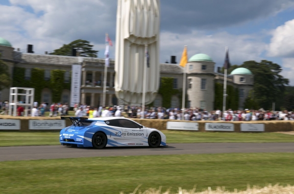 Nissan Leaf Nismo RC na Festiwalu Prędkości w Goodwood