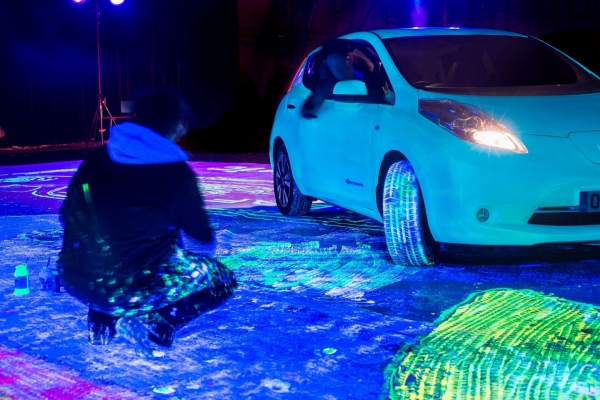 Nissan Leaf z powłoką glow-in-the-dark