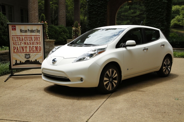 Nissan Leaf z powłoką Ultra-Ever Dry