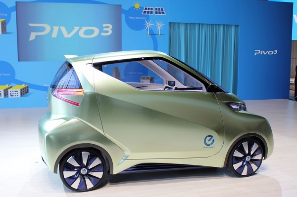 Nissan PIVO 3