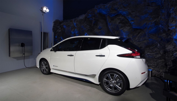 Nissan xStorage