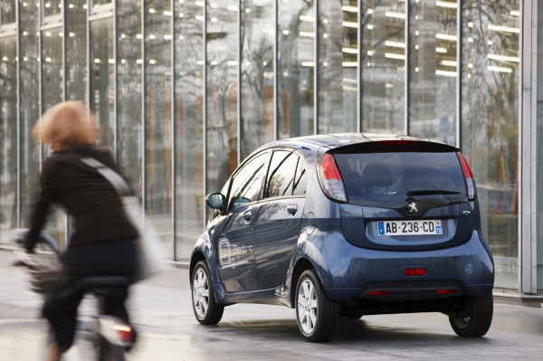 Peugeot iOn