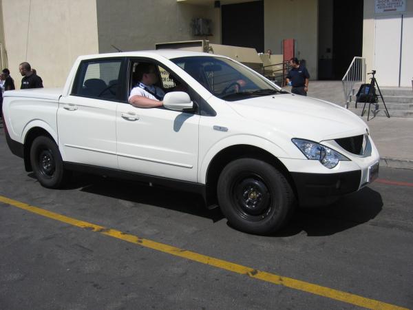 Phoenix Motorcars SUT