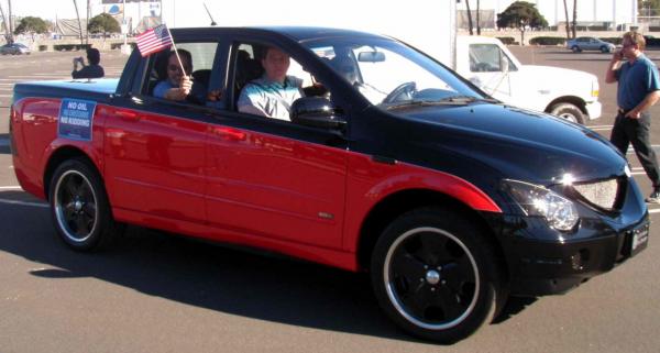 Phoenix Motorcars SUT