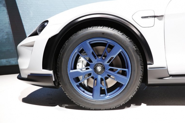 Porsche Mission E Cross Turismo