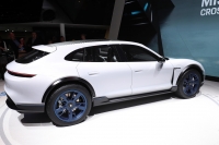Porsche Mission E Cross Turismo