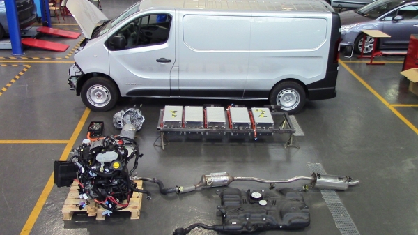 Renault Trafic przerabiany na EV